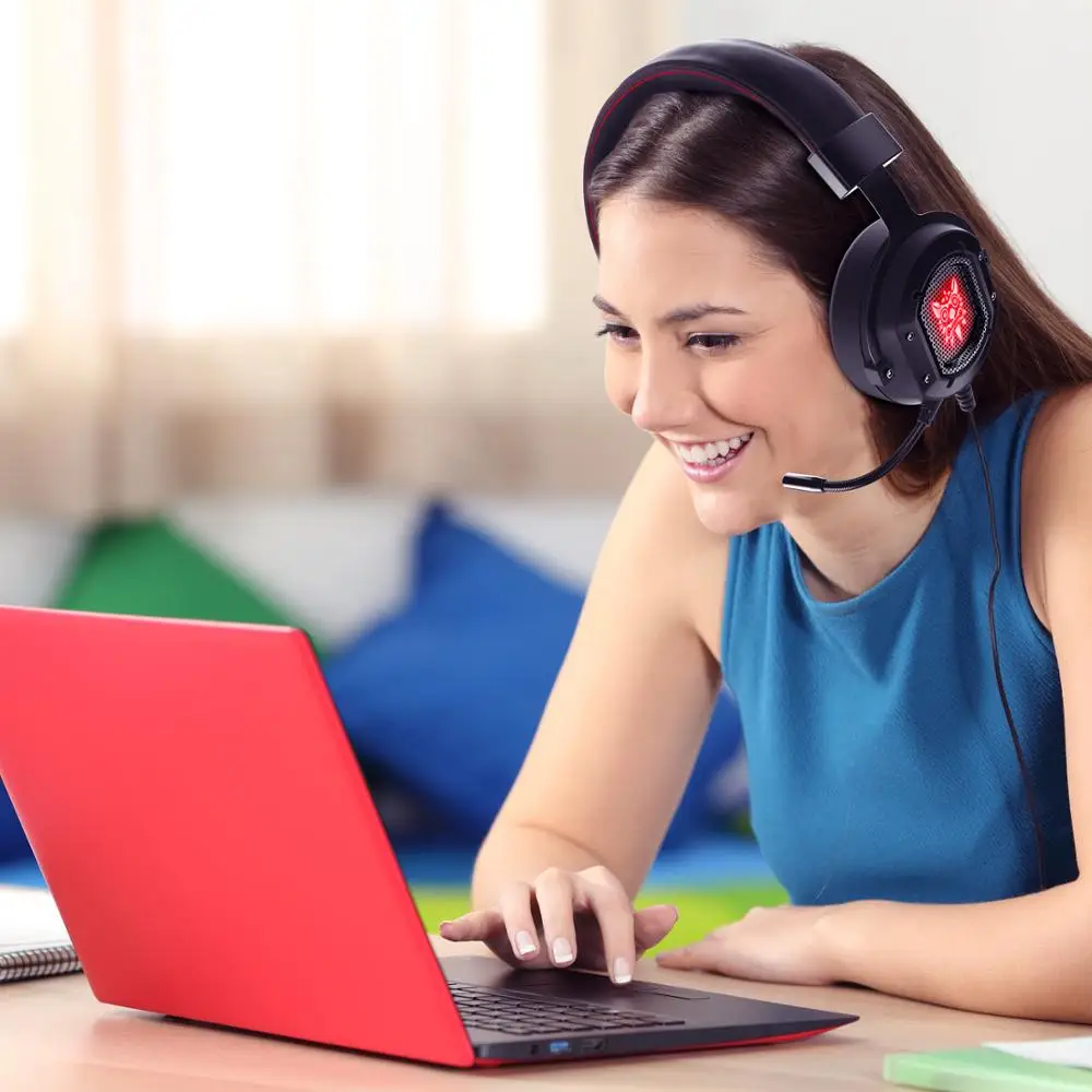 Игровая гарнитура для мобильных компьютерных игр с микрофоном и шнуром |