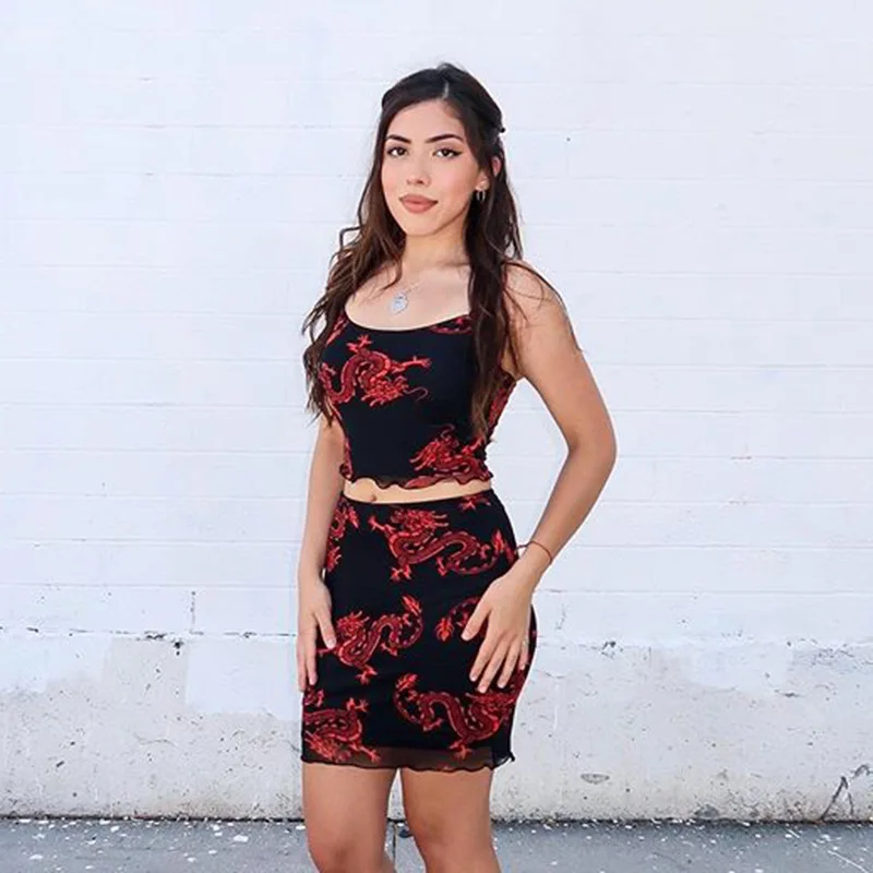 

Dragon Printed Bodycon Women Vest Camis Low Cut Casual Party Top Spaghetti Strap Slim Fashion Elegant Sexy Lady Camis Tank Tops