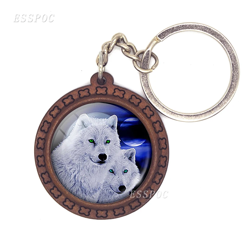 Винтажный деревянный брелок с волком Воющий На Луну стеклянный кабошоном -