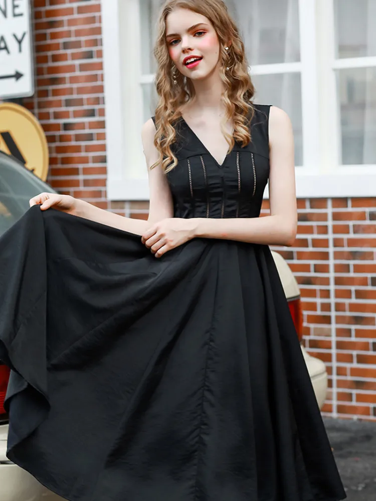 

Wrapped Dress with Big A-line Minimalist Style New Little Black V-neck Middle-waisted A-line Medium Length Skirt