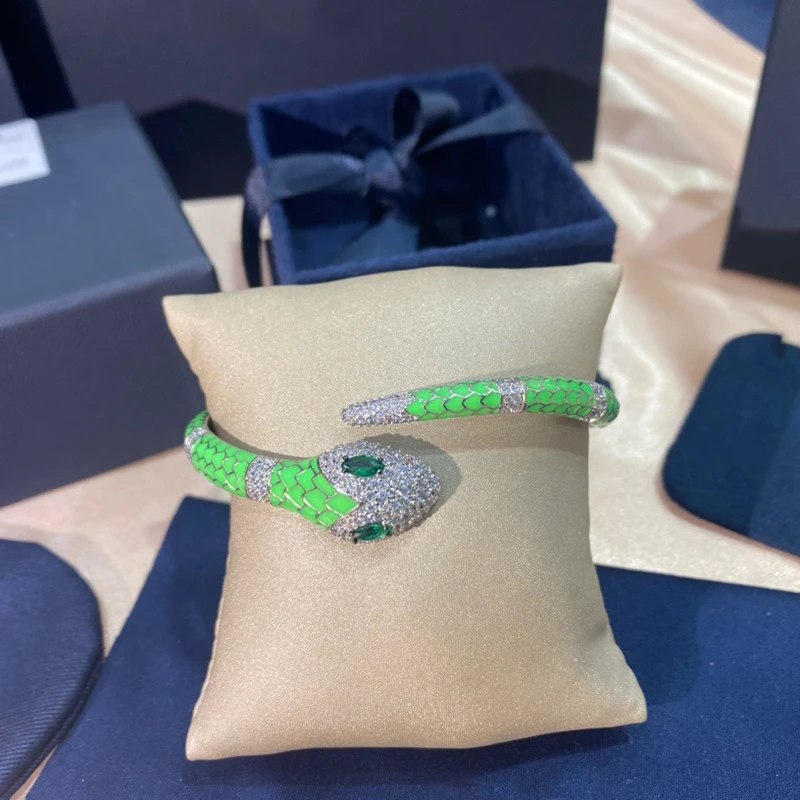 

New In July 925 Sterling Silver Bracelet Fluorescent Green Snake Type Luxury Jewelry Europe And America Wild Monaco Jewelry