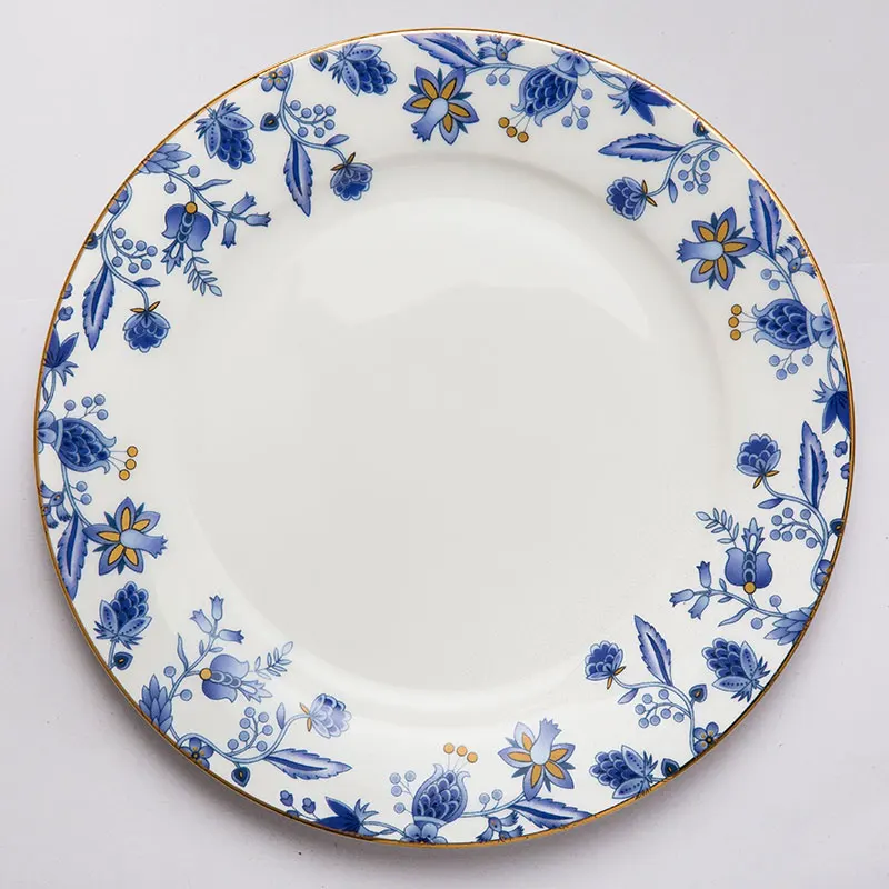 Кофейные чашки и блюдца в лаконичном сине-белом стиле из фарфора подходят для