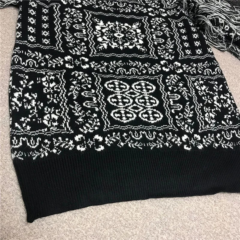 

Luxury Designer Brand Knitted Sweater for Women Vintage High Collar Black White Ethnic Style Tassel Knitted Pullover Sweater