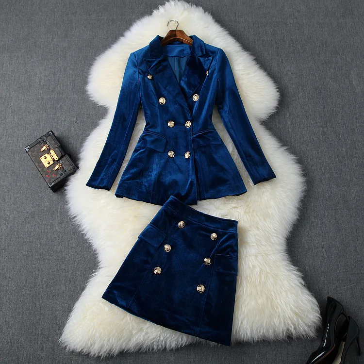 Женский блейзер с отложным воротником брюки-карандаш цвета хаки на осень 2019 |