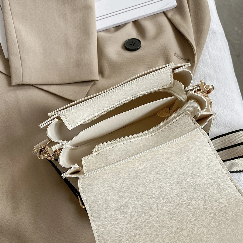 

Small Crossbody Shoulder Bags For Women 2021 Winter Fashion Luxury Branded Lady Trend Travel Handbags and Purse