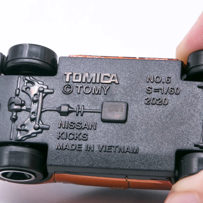 Takara Tomy Tomica No.6 Nissan Kicks Scale 1/60 литая Автомобильная фотоэтикетка с новым ярлыком -