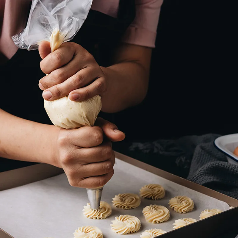 

3Size 50Pcs/lot Pack Disposable Piping Bag Icing Fondant Cake Cream Decorating Pastry Tip Tool