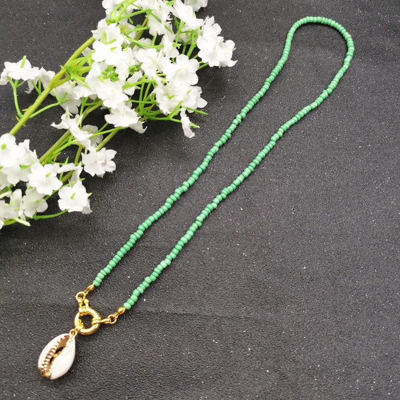 gold shell green Fashion Colorful Bead Cowrie Shell Choker Necklace for Women Long Chain Pendant Necklace Gold Color Statement Collier Jewelry - Окраска металла: gold shell green