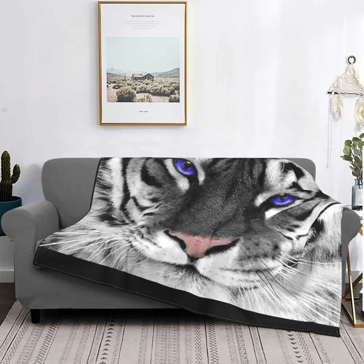 

White Tiger Monochrome And Colour Blankets Coral Fleece Plush Winter Breathable Lightweight Throw Blanket for Home Thin Quilt