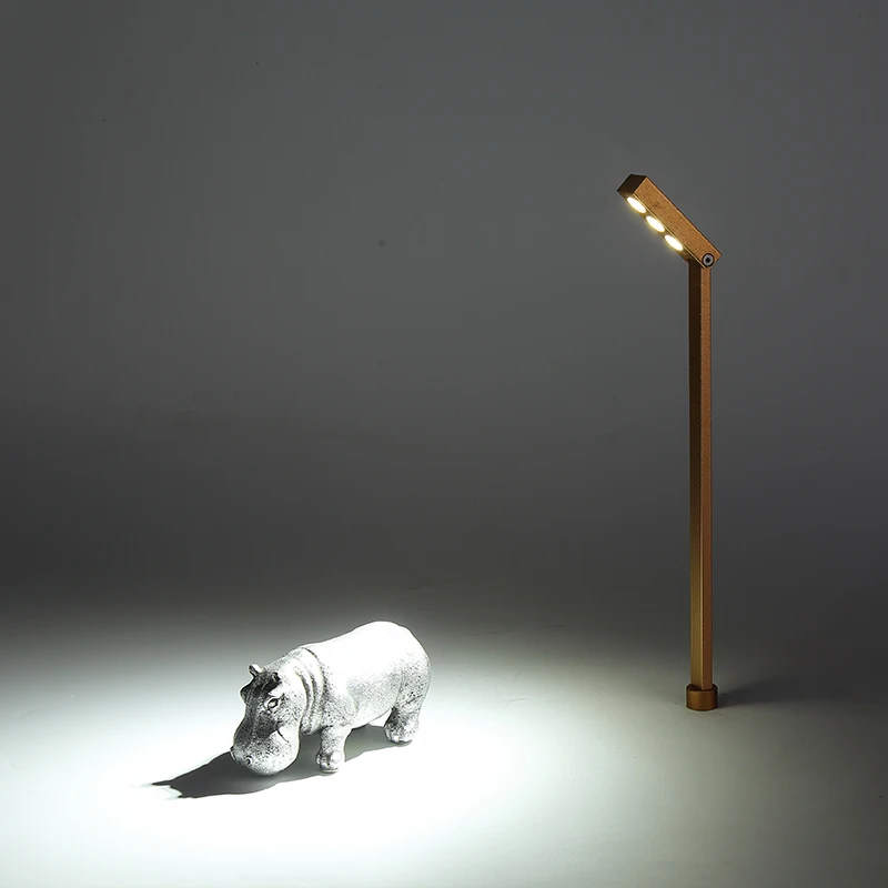 Качественная осветительная стойка