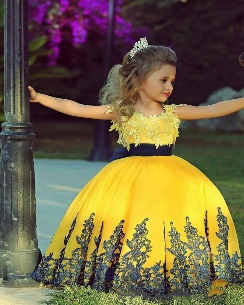 Розовые платья принцессы для маленьких девочек бальное платье со стандартным