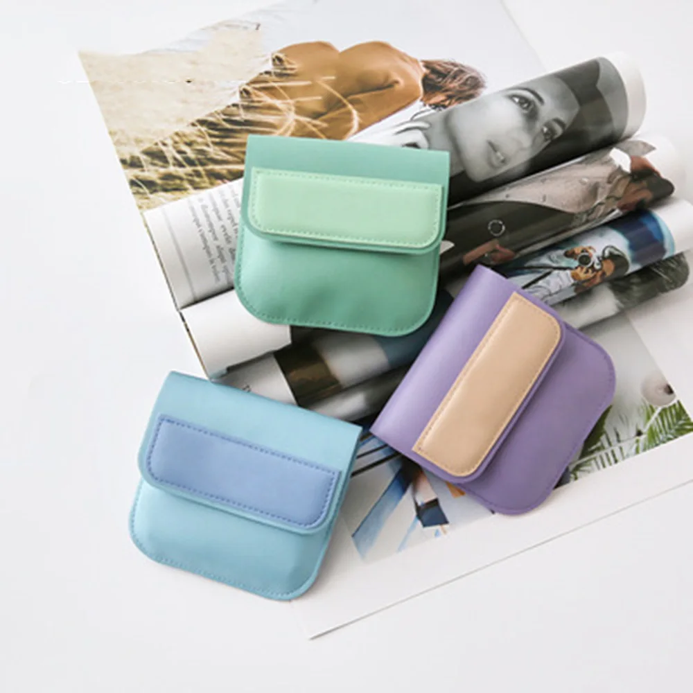

Двухцветный мини кошелек для монет, портативный защитный чехол для наушников, сумка для карт, для хранения мелочей, губной помады, цветной б...