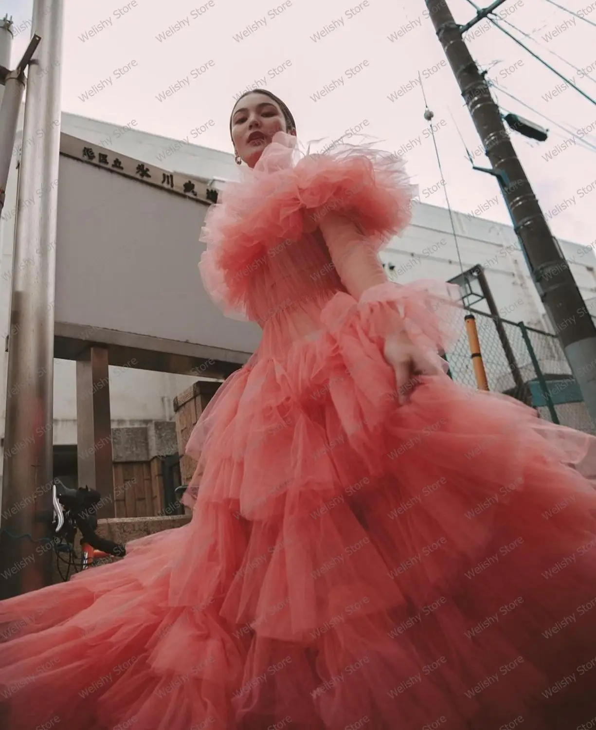 Женское платье с оборками