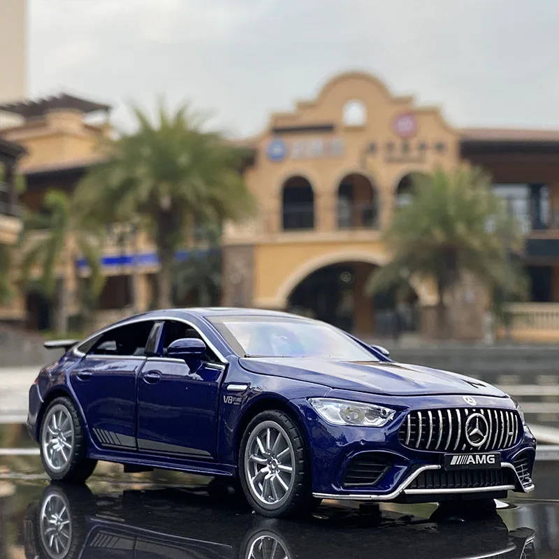 

Модель автомобиля Mercedes-Benz Gt63 из сплава, модель мальчика, металлическая игрушка, автомобиль со звуком и светом, Гоночное украшение Amg, коллекц...