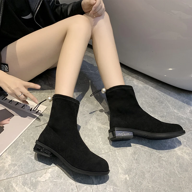 Повседневные Ботинки martin из флока женские ботинки на низком каблуке в Корейском