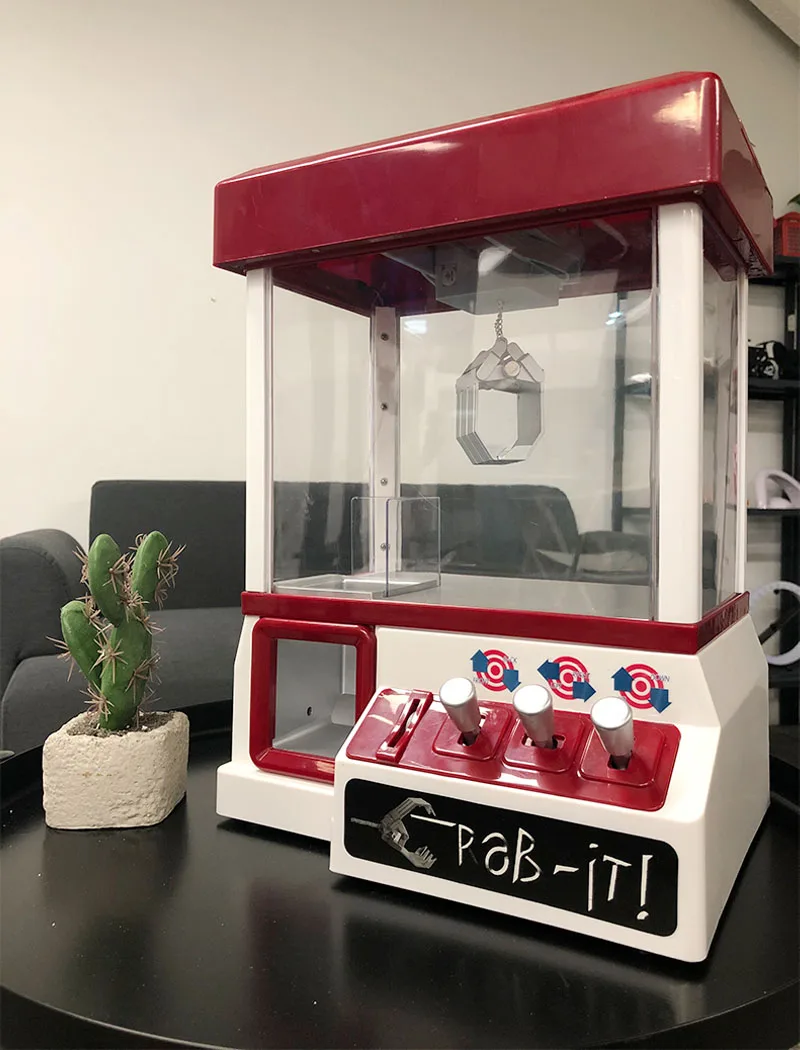 Монета кукла портативный аркадный Macnine Candy Grabber машина моторизованный коготь игра конфеты кран детские игрушки управляемая игра развлечения