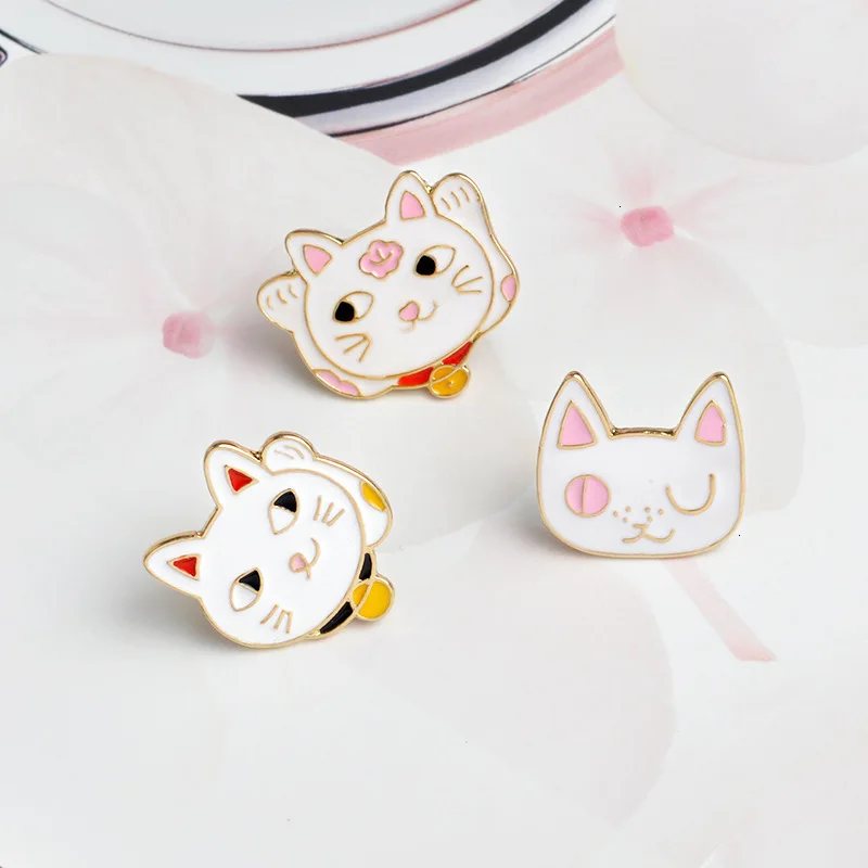 Boutique Lovely Money cat Bone Metal Enamel Pin Brooch wholesale Ladies Lover Necklace Backpack Needle Animal Badge Jewelry | Дом и сад