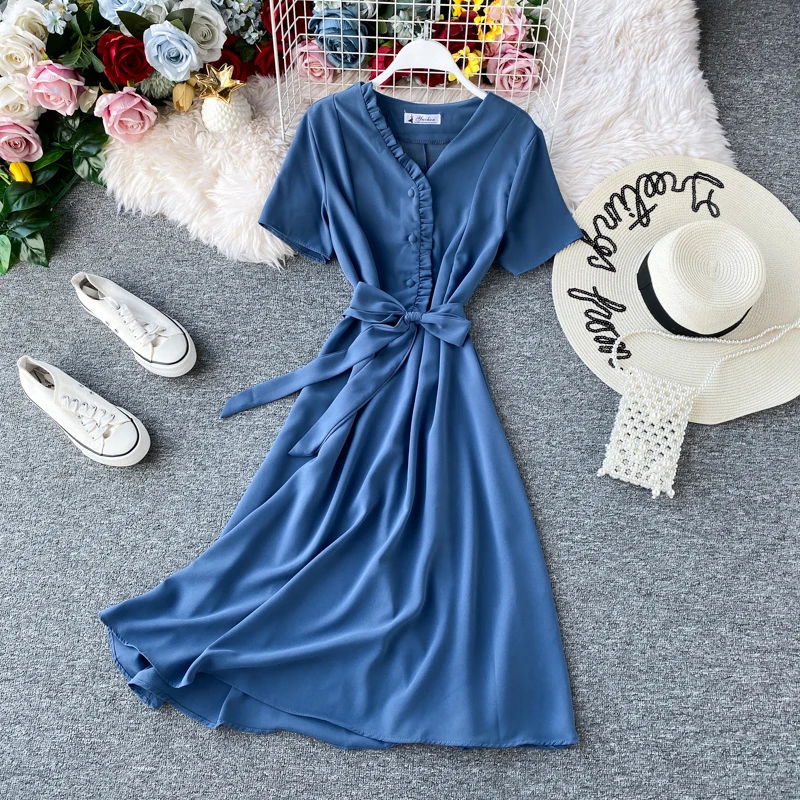 Платье трапеция женское с коротким рукавом однотонное приталенное вечерние нее