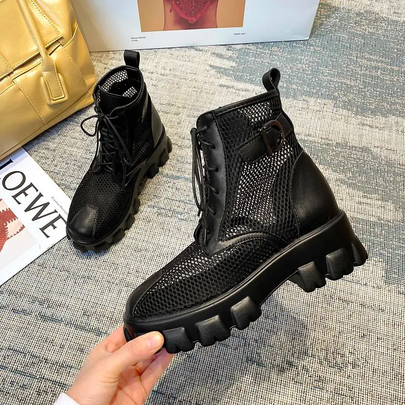 

2021 Summer sandals women's fashion hollow trifle thick-soled Martin boots