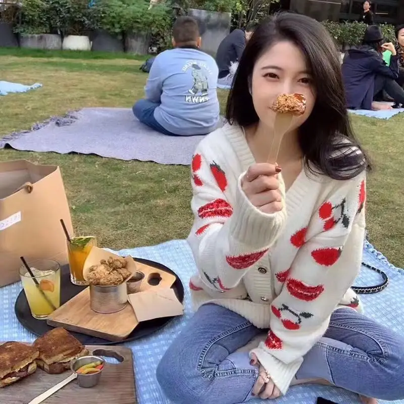 

Women Autumn Winter Clothes Sweater Cardigans Fashion Brand 2021 Sequined Red Lips Loose Casual V-Neck Long Sleeve Knitwear Coat