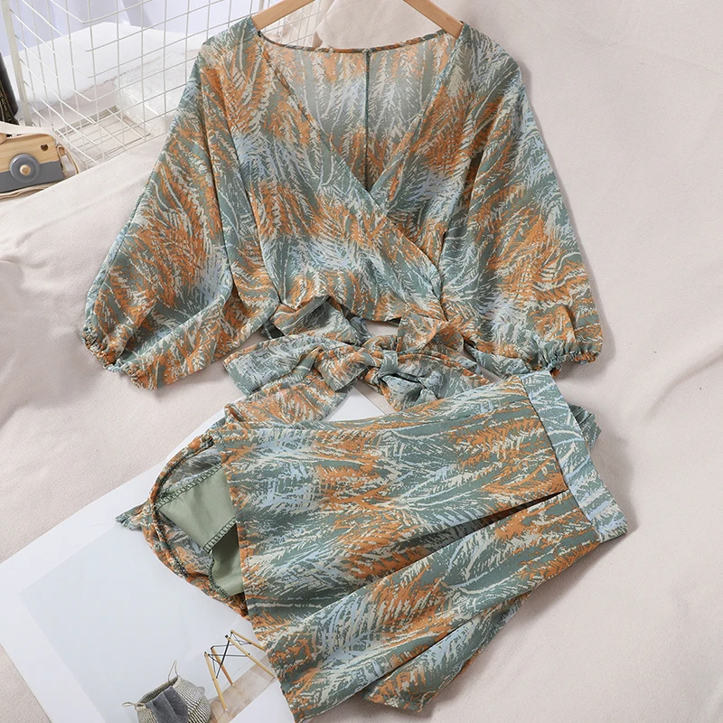

ZCWXM Summer Women Fashion 2 Piece Outfits Strap Short V-neck Shirt High Waist Slim Wide Leg Shorts Printed Suit Ladies