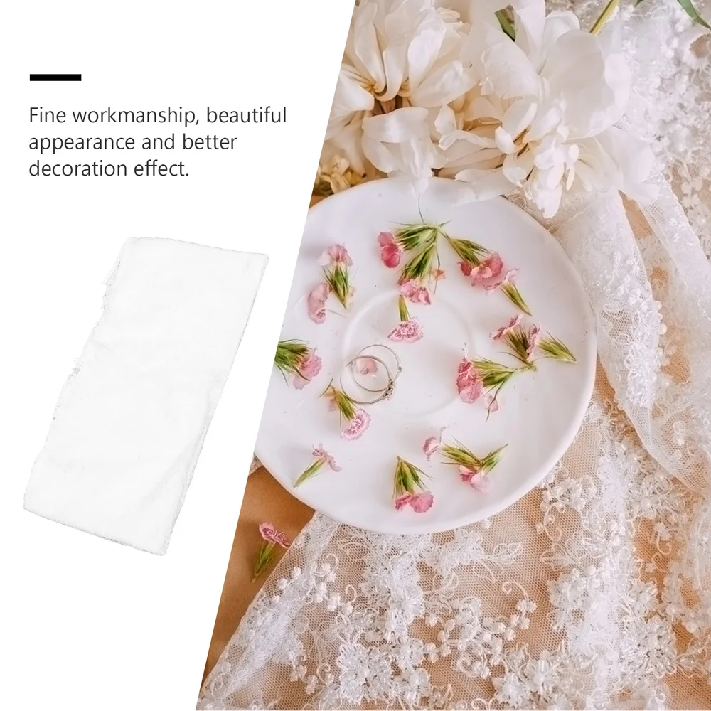 

1Pc Lace Tablecloth Wedding Table Runner Dust-proof Table Runner (White)