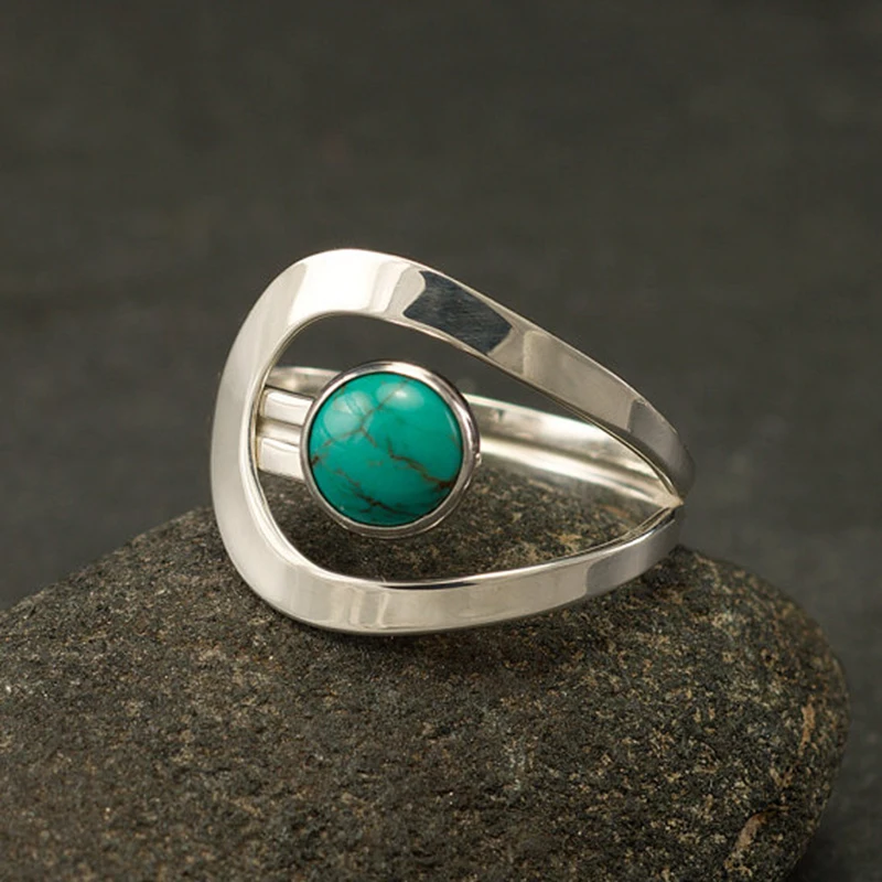 Женское классическое кольцо в стиле бохо серебристое с подвеской свадебный