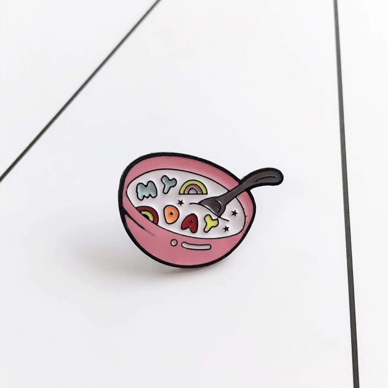Мультфильм брошь для женщин мой день молочных зерен розовая миска Броши Эмаль Pin