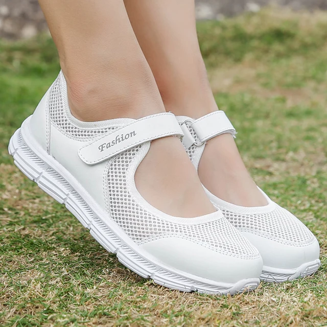 2021 Summer Women Casual Shoes Soft Portable Sneakers Walking Flat Shoes For Women Slip On Soles Breathable White Sneakers Shoes 1
