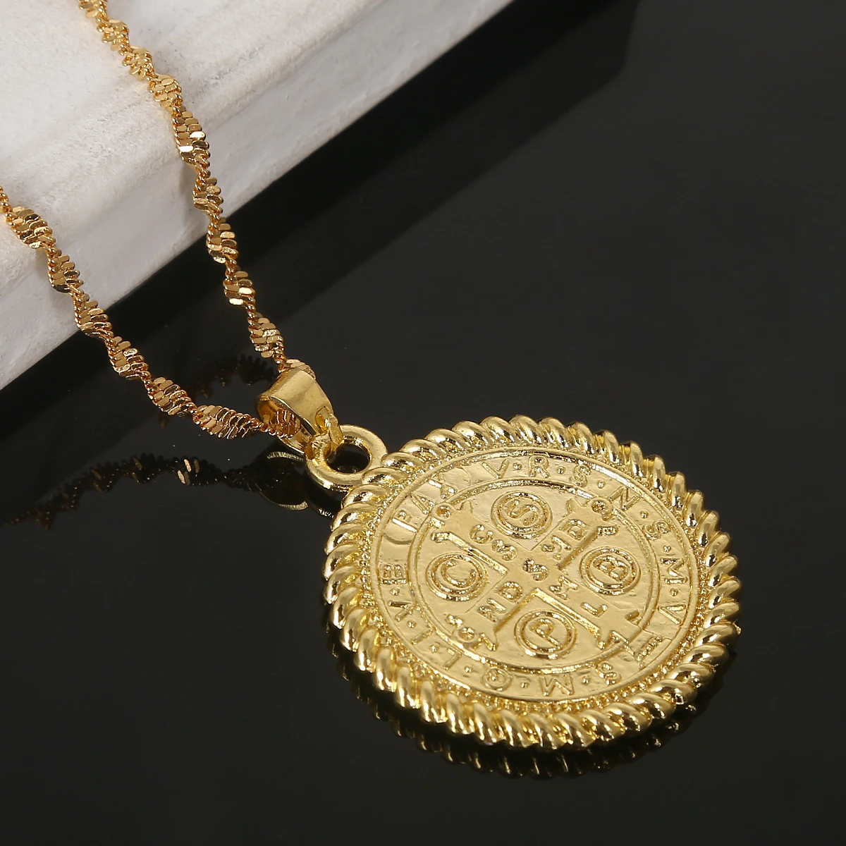 Христианский Крест Подвеска Ожерелье христианство классический CSSML NDSMD CSPB Иисус ювелирные изделия для женщин