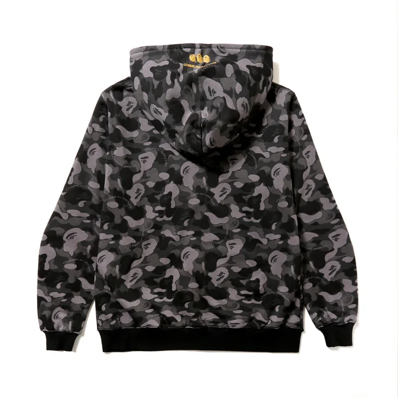 

Hoodies & Sweatshirts