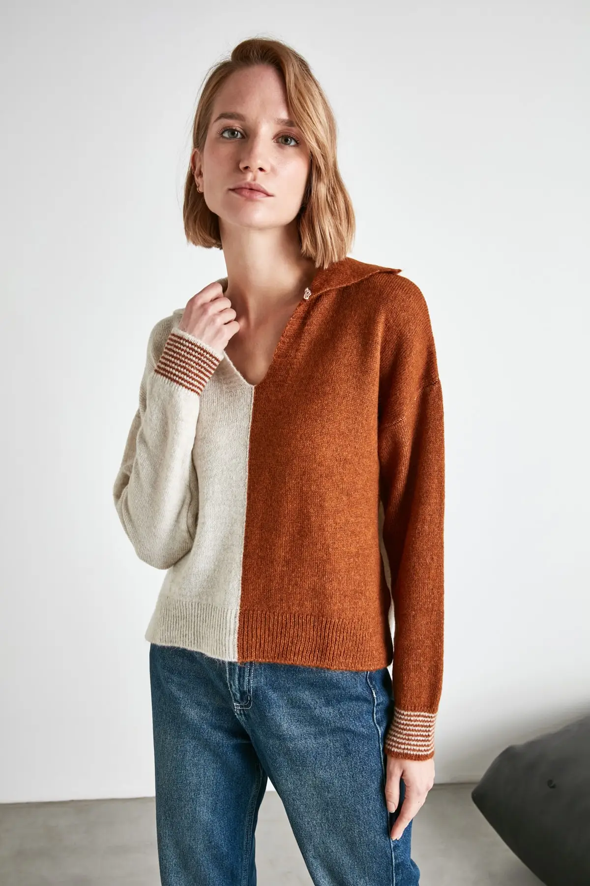 

Trendyol Collar Detailed Knitwear Sweater TWOAW21KZ2005