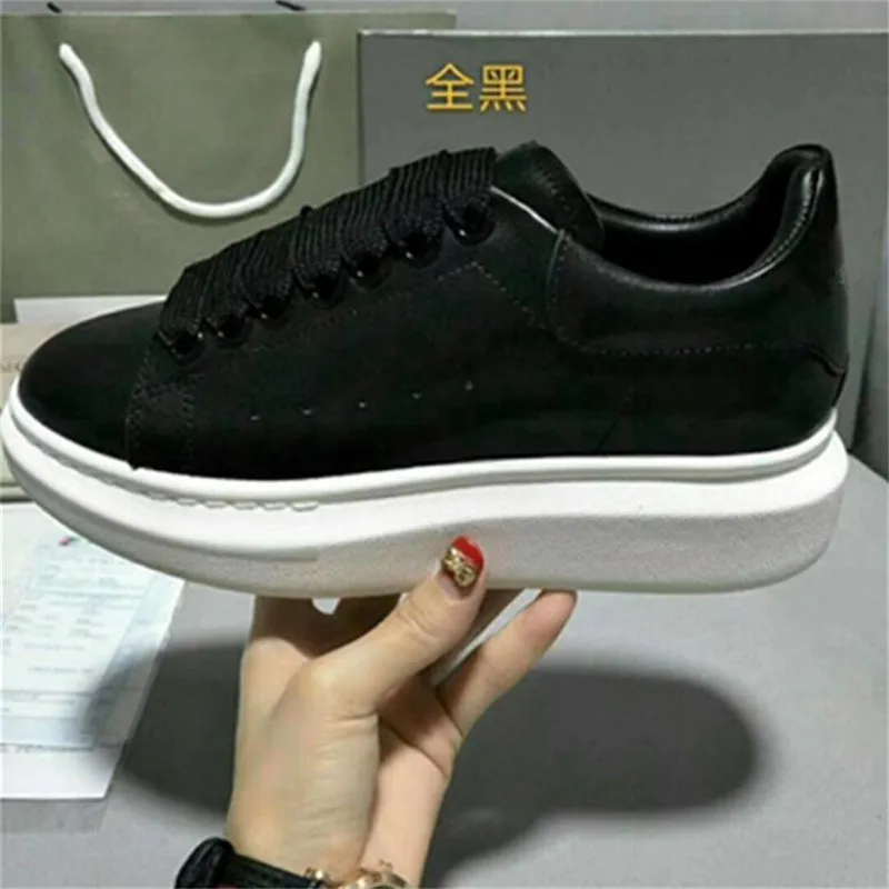 Цветная обувь Дизайнерские дизайнерские туфли Роскошные женские на танкетке