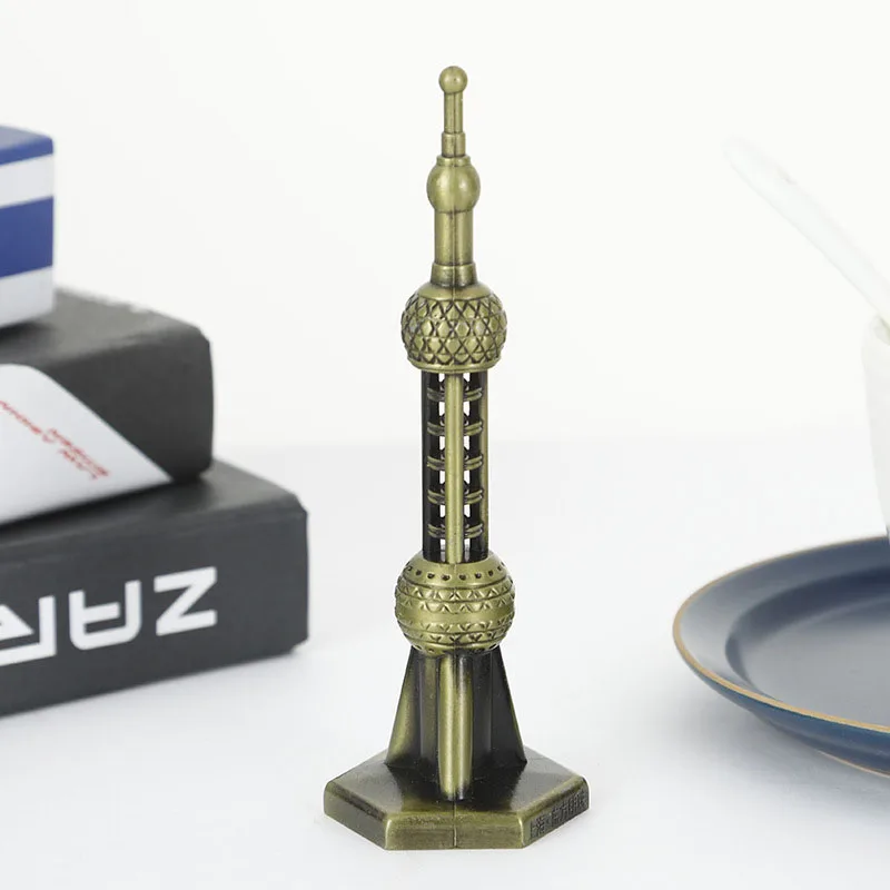 

Oriental Pearl Tower Model Metal Decor Shanghai Tourist Souvenirs Zinc Alloy Crafts Decorative Ornaments Bedroom Accessories