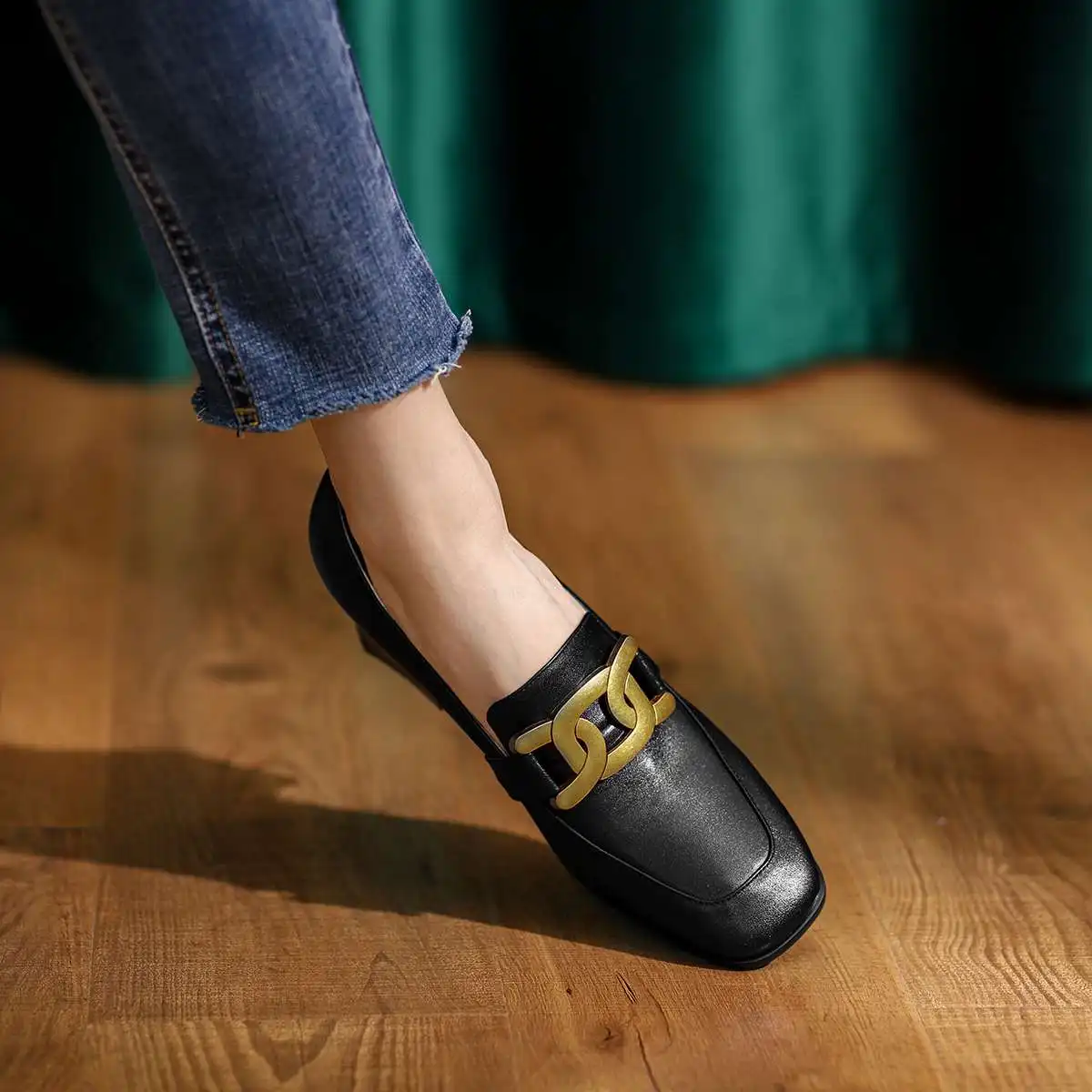 

Krazing Pot cow leather square toe high heels metal decoration retro fashion gladiator handmade top quality new women pumps L81