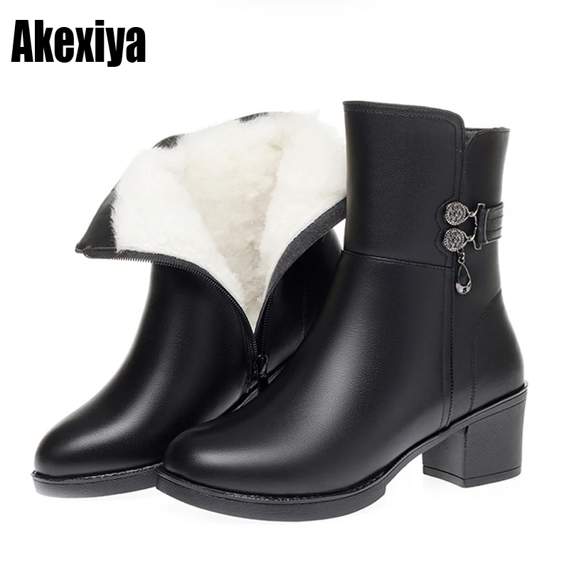 

Женские ботильоны, новинка 2021, женские зимние ботинки из натуральной кожи, трендовые теплые шерстяные женские ботинки, зимние ботинки на вы...