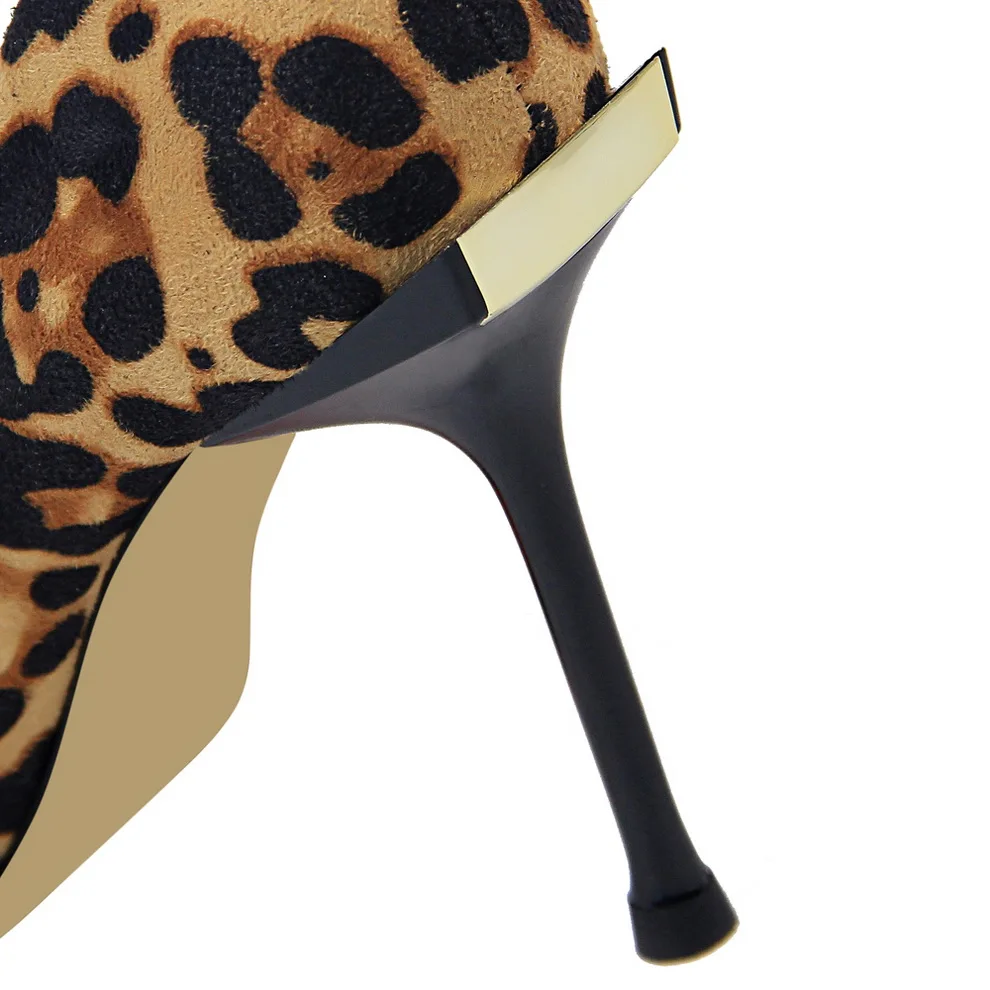 Женские леопардовые туфли лодочки на высоком каблуке модные в европейском и
