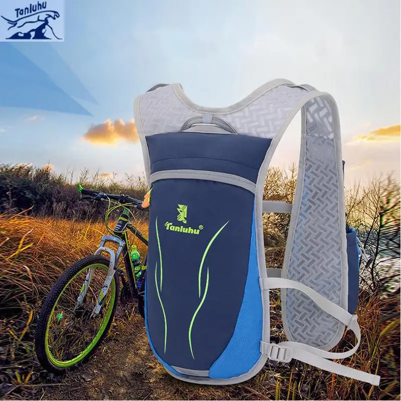 

TANLUHU Running Marathon Hydrating Nylon 5.5L Backpack Man Woman Outdoor Hiking Vest Breathable Light Colorful Riding Backpack
