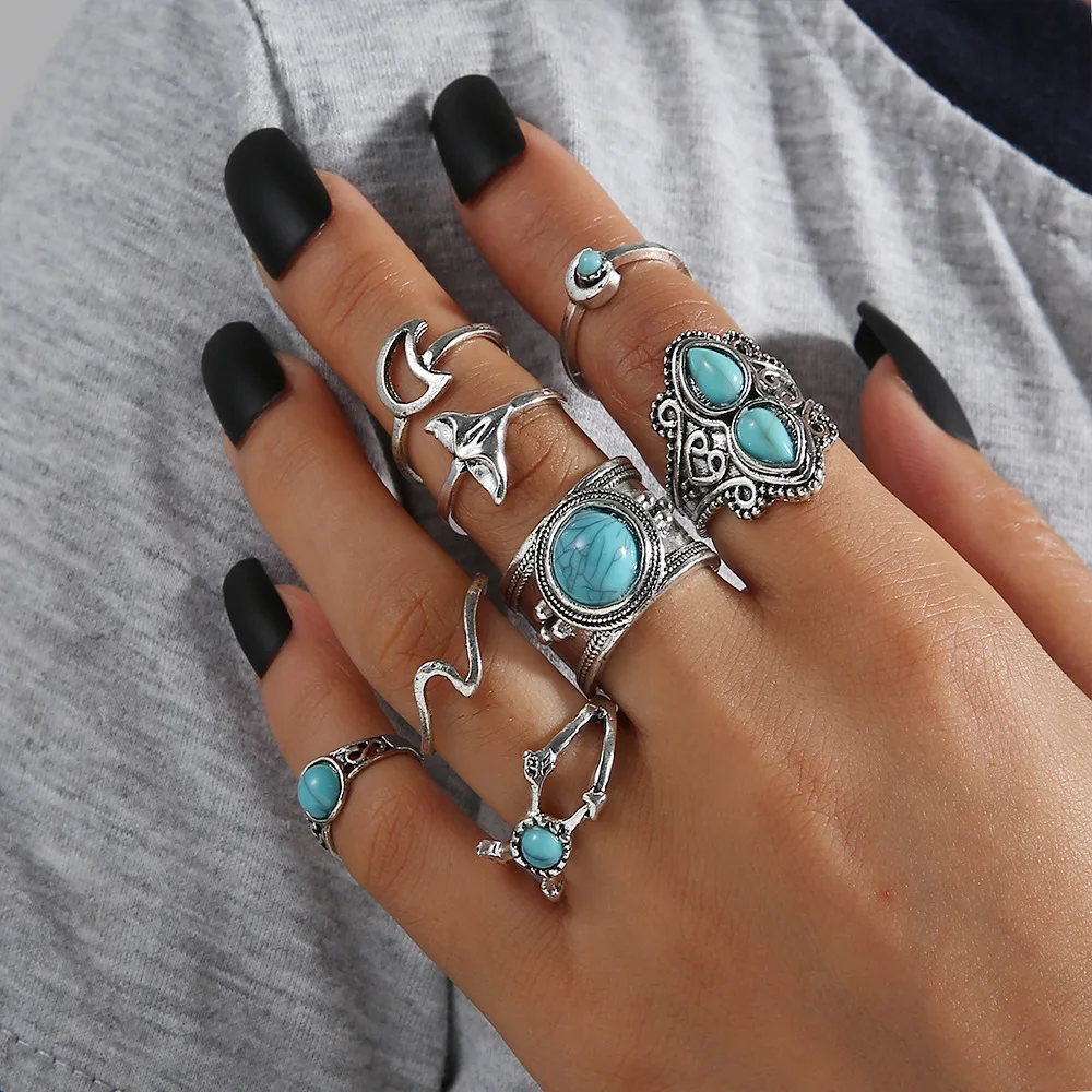 

8pcs/set Antique Silver Color Vintage Bohemian Moon Rings Set Fish Rings for Women Charming Bohemia Floral Knuckle Rings
