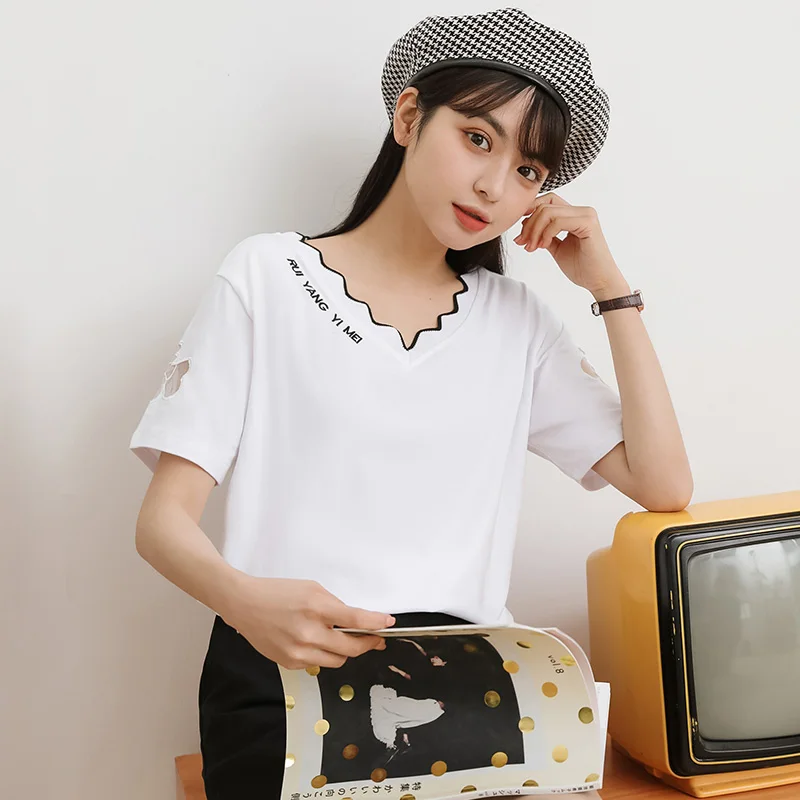 

Chic Khaki 2021 New Loose Letter Embroidery Short-Sleeved T-shirt Women's Mesh Hollow V-neck Top Ins T-shirt Summer