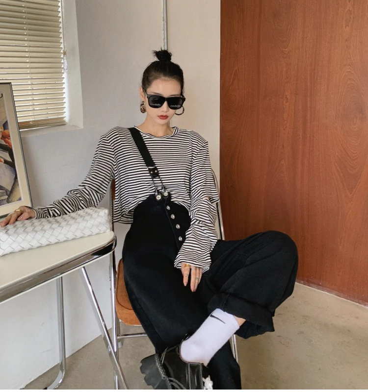 

Denim jumpsuit spring single shoulder strap Korean fashion age reduction overalls were thin and high waist straight