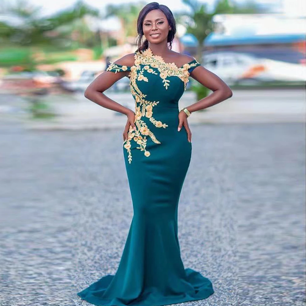 

Off Shoulder Mermaid Wedding Guest Dresses 2021 Lace Appliques Satin Bridesmaid Gowns Plus Size Africa Womens Formal Wear