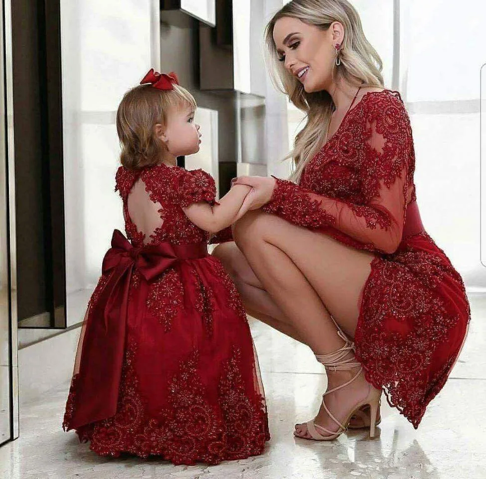 

Modest Red Lace mother of the bride dresses sheath short beaded formal evening party gowns Long Sleeves Daughter For Mother