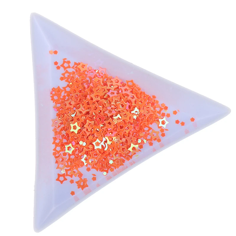 Пластиковый треугольный поднос для ногтей со стразами и бусинами маникюра
