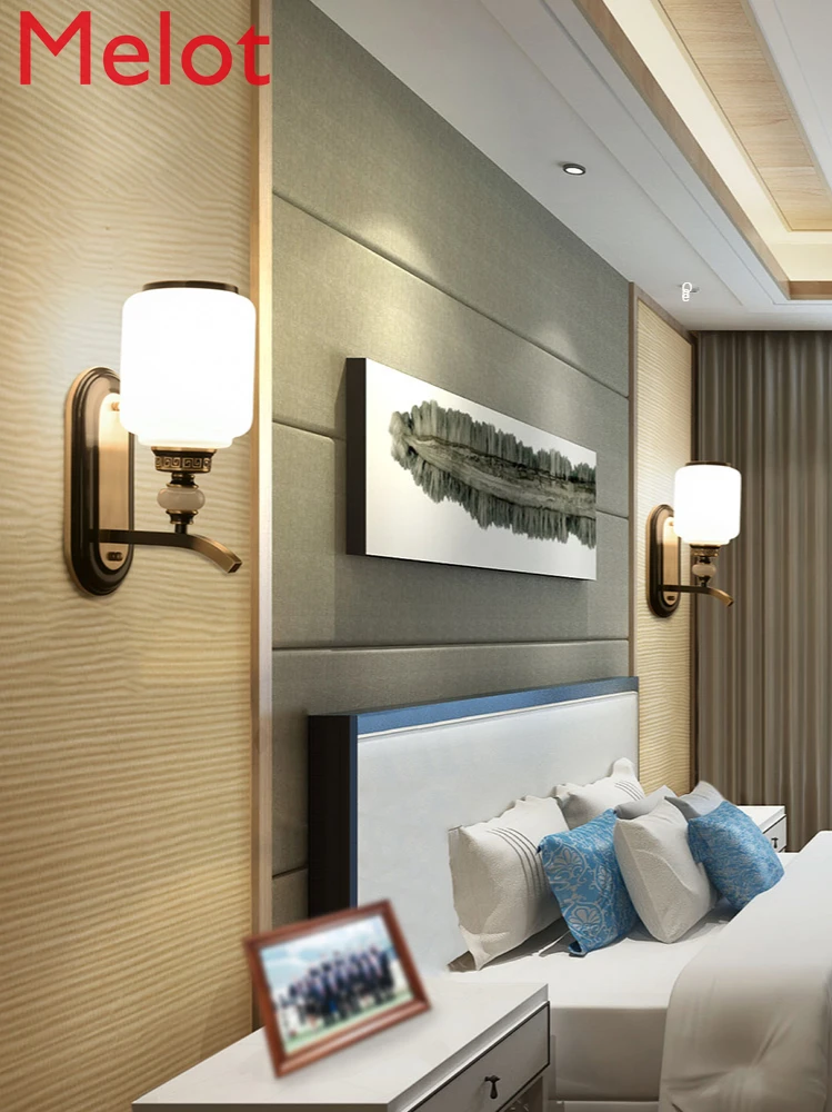 

Медный новый настенный светильник в китайском стиле, современный минималистичный фон для гостиной, спальни, гостиничная прикроватная ламп...