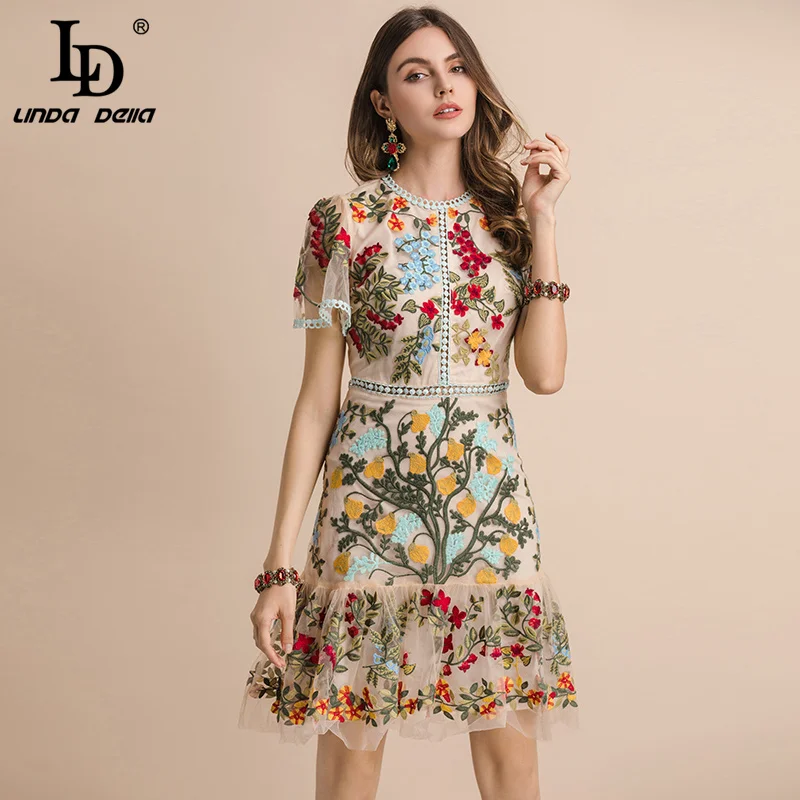 

Женское Сетчатое платье миди LD LINDA DELLA, Подиумные ажурные платья с расширяющимся книзу рукавом и цветочной вышивкой, лето 2021