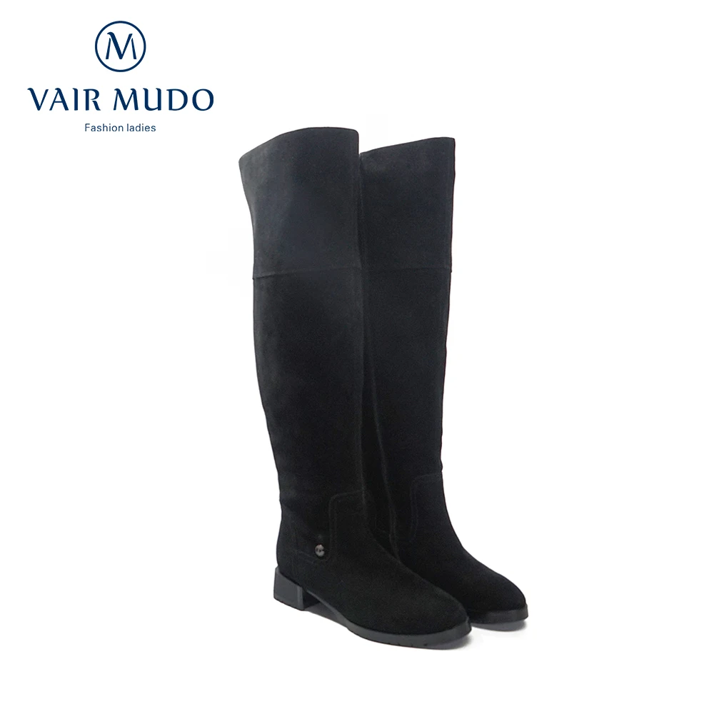 Женские сапоги на низком каблуке осенне зимние привлекательные элегантные выше