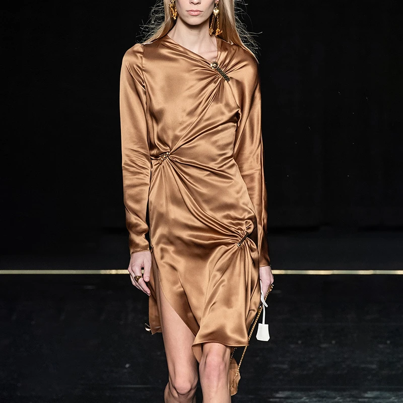 khaki TWOTWINSTYLE винтажное асимметричное женское платье с разрезом по бокам, асимметричный воротник, длинный рукав, высокая талия, Женская мода, новинка - Цвет: khaki