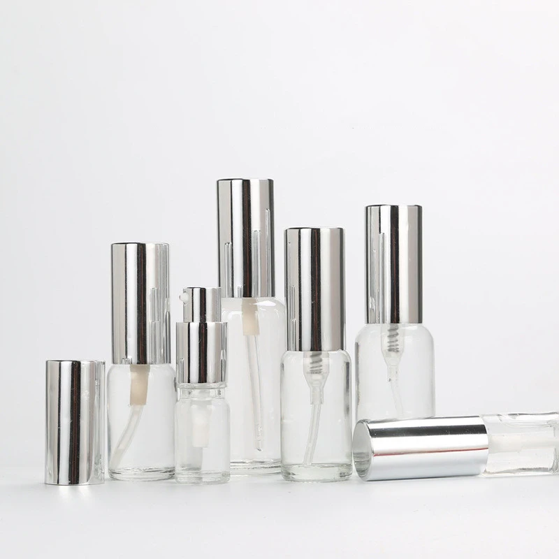 Флакон с распылителем из прозрачного стекла маленький пустой стеклянный