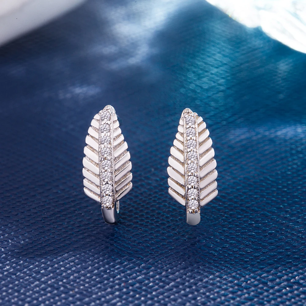 Женские серьги-гвоздики из серебра 100% пробы с фианитами | Украшения и аксессуары